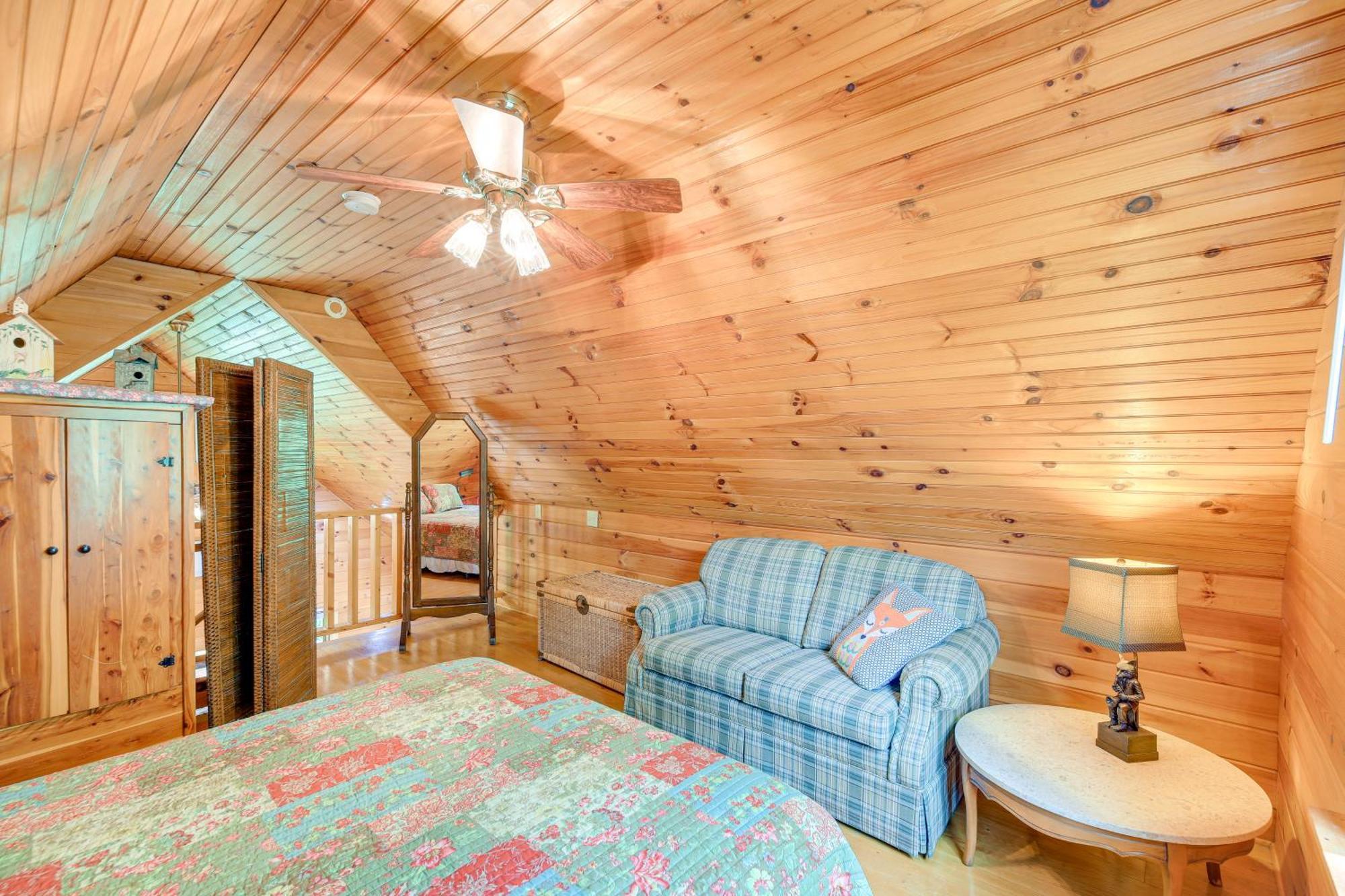 Quaint Blue Ridge Cabin Rental With On-Site Stream! Sparta Экстерьер фото